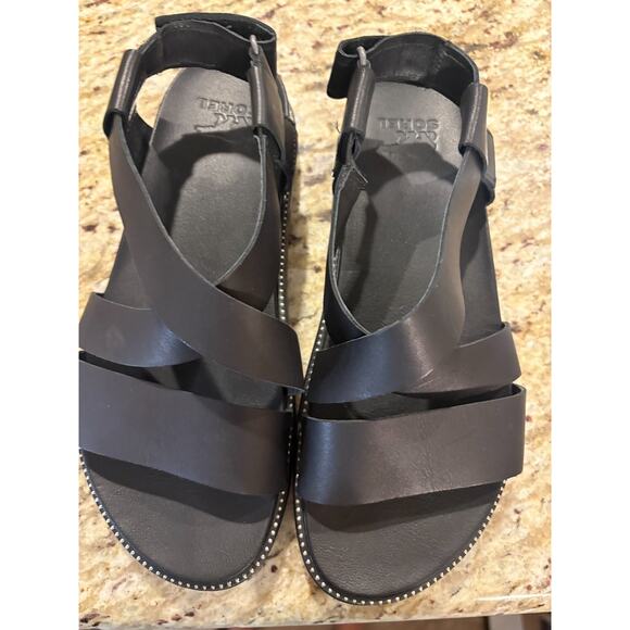 SOREL Roaming Criss Cross Black Slingbacks Sandals Women's Size 7 - Picture 3 of 8